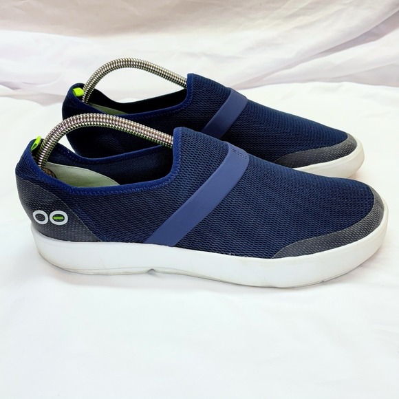 Oofos OOmg Fibre Low Women's Size 11 EU 42 Slip On Sneakers Shoes Blue Recovery - Picture 1 of 16